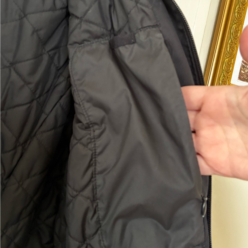 The North Face light Jacket - Picture 6 of 10